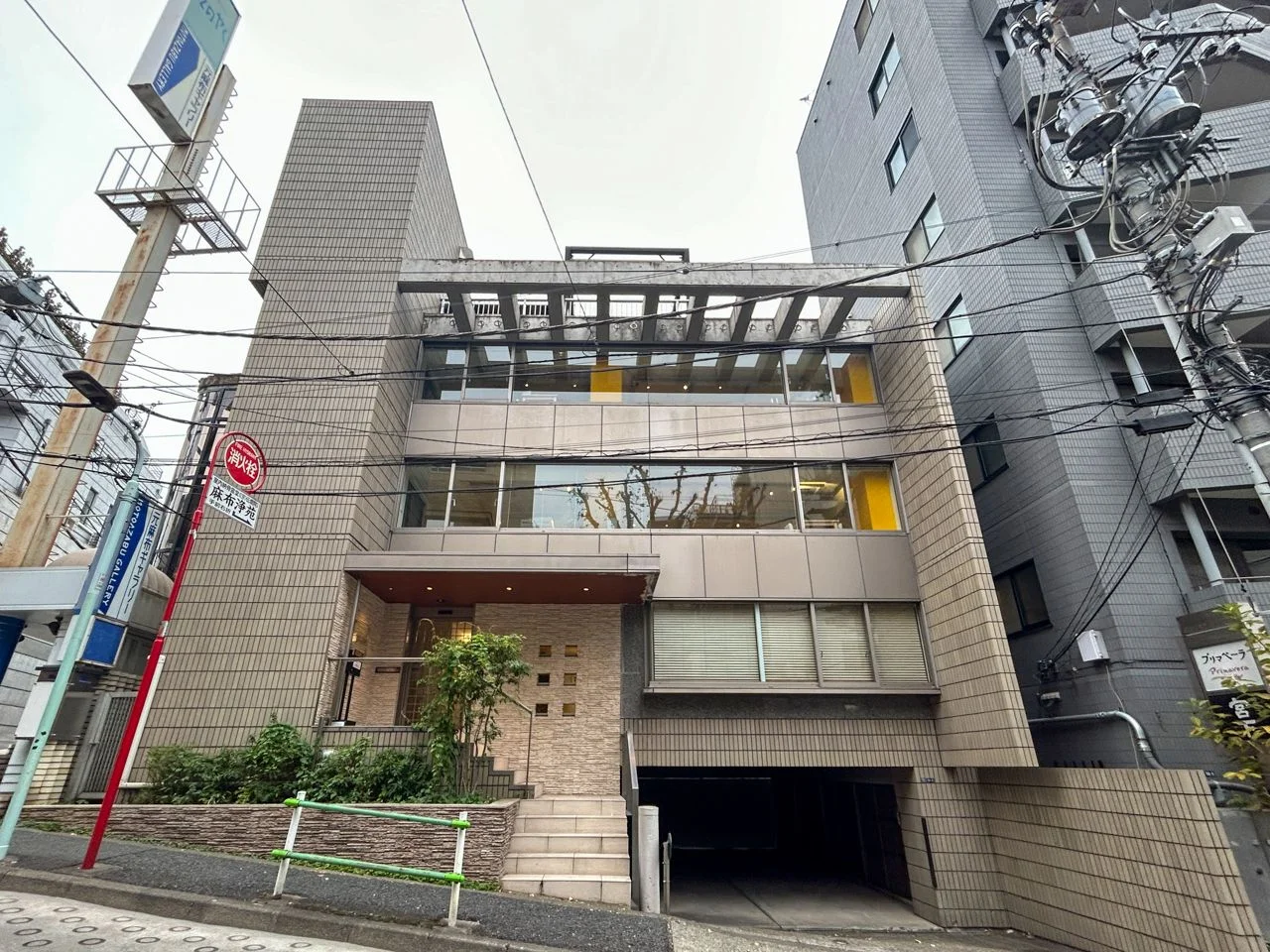 元麻布大網ビル 一棟貸し オフィスビル外観 3