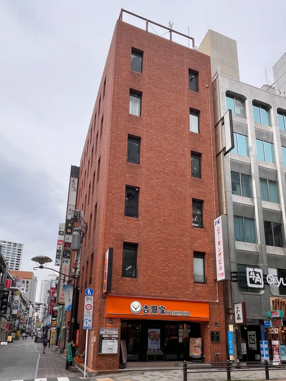 ニューギンザビル7号館 4 外観 1