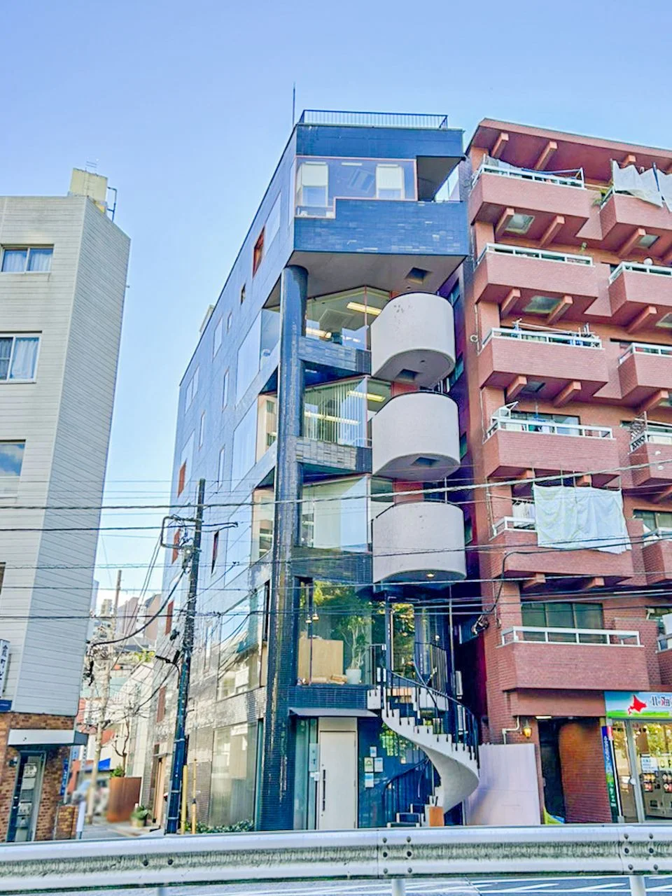西麻布来山ビル 2 オフィスビル外観 1