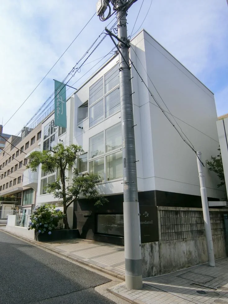 ヴィオレ南青山ビル B1 オフィスビル外観 3