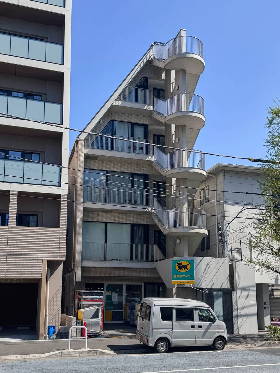 COMFOUSE 4 外観 1