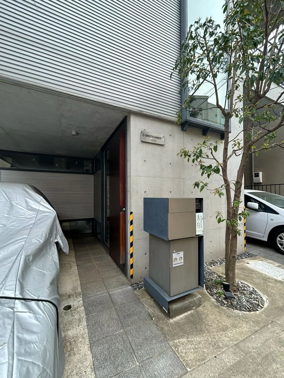 Z-Omotesandoビル 1~3階セット エントランス 3