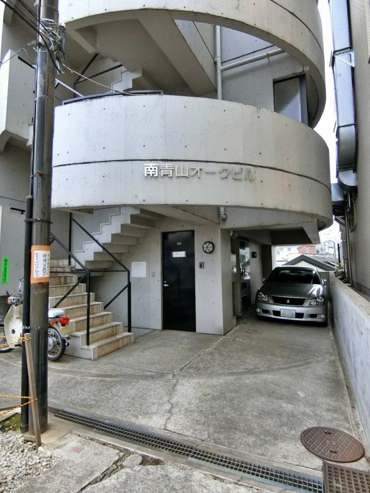 南青山オークビル 1 エントランス 3