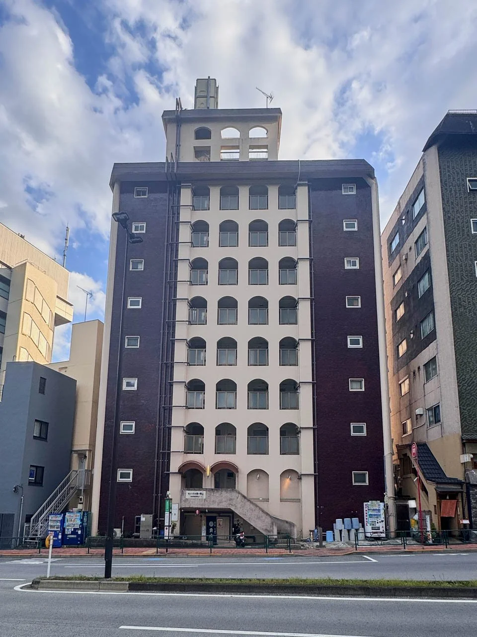 セントラル青山ビル 8 オフィスビル外観 2