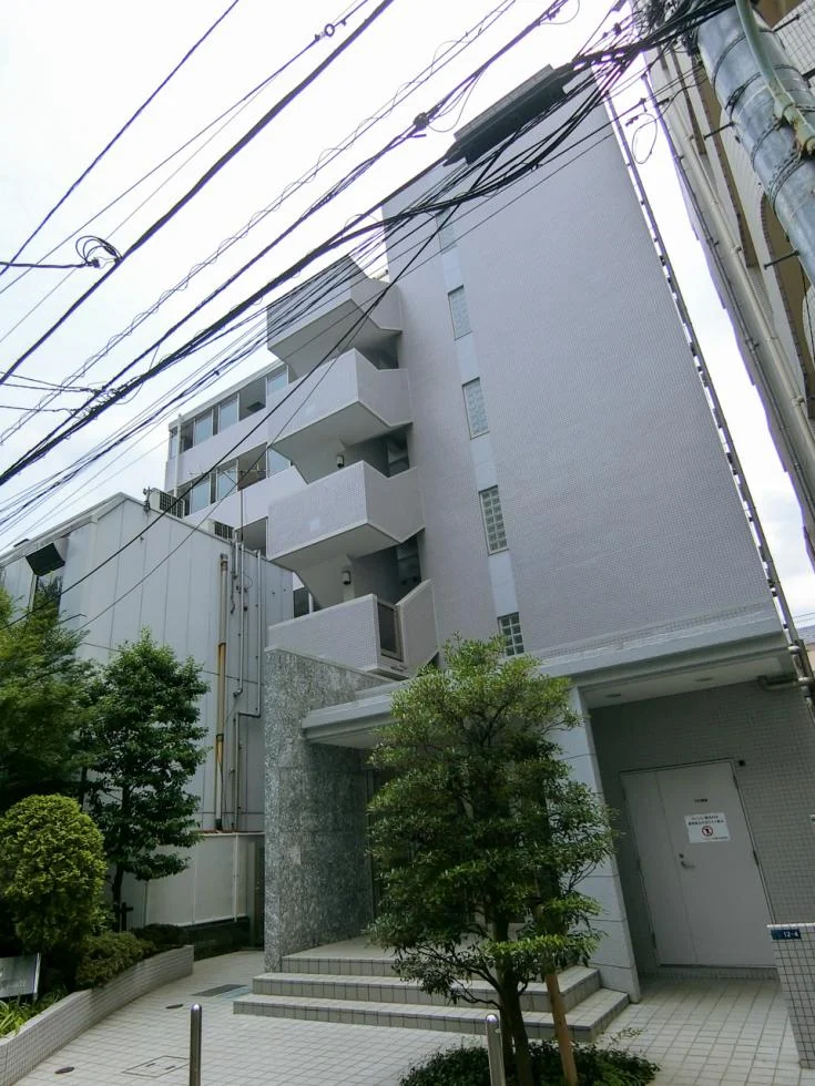 プリヴェール南青山ビル 1 オフィスビル外観 1