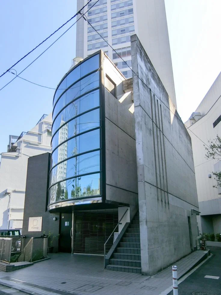 南青山コッコービル 1階〜3階+駐車場 外観 2