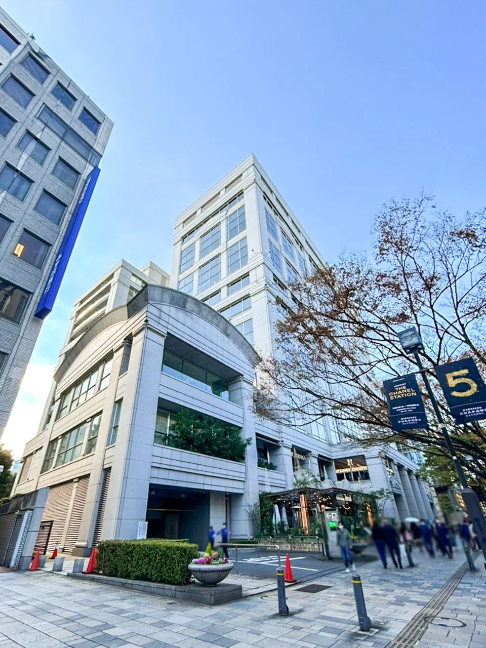 明治安田生命青山パラシオ 9 オフィスビル外観 1