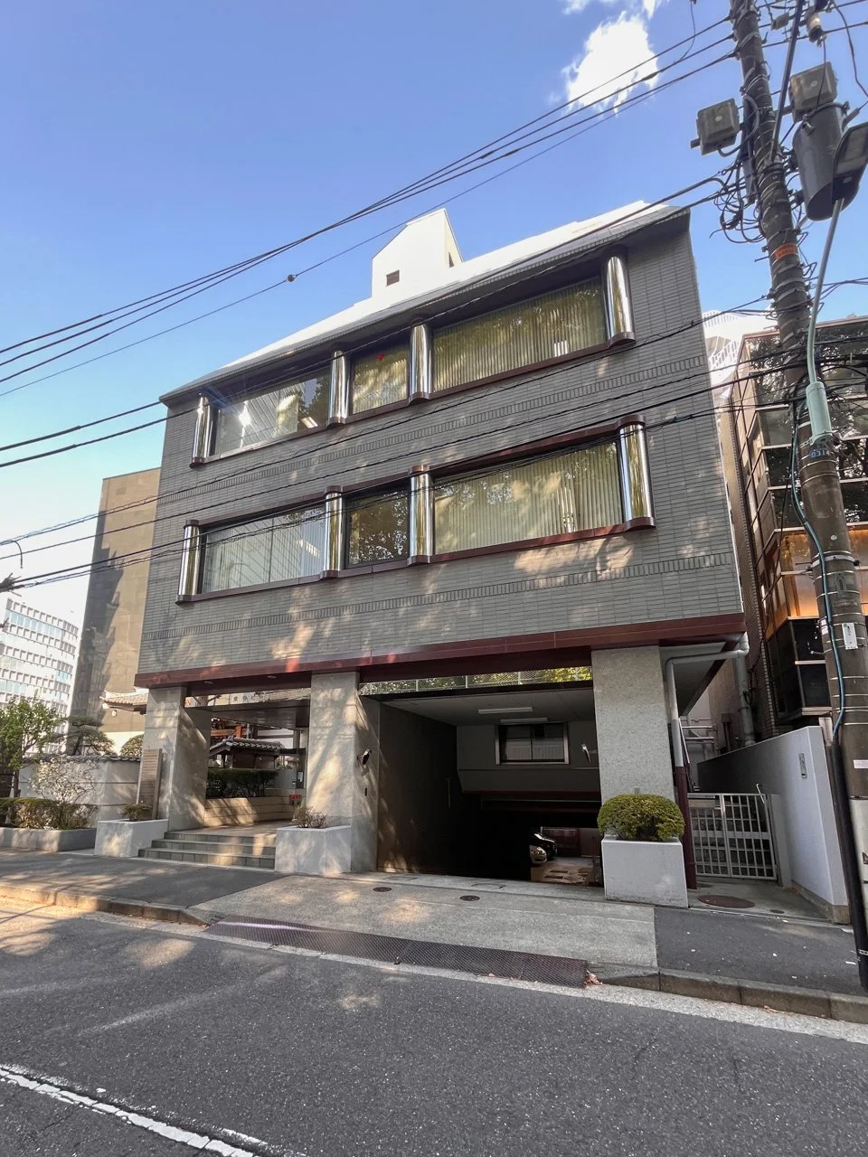 一乗寺ビル 6 オフィスビル外観 1