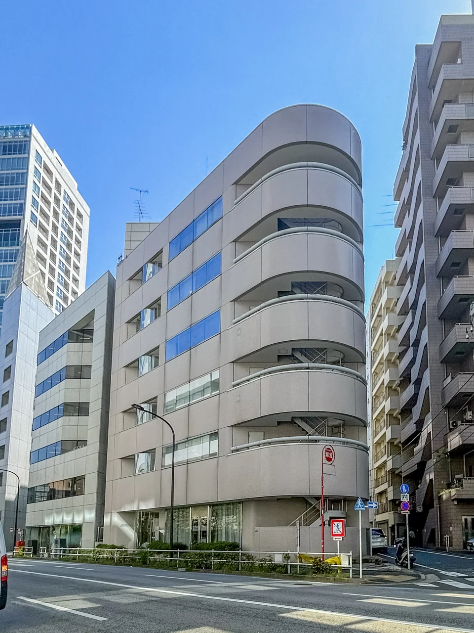 芝ケンブリッジビル 6階〜1階一棟貸 オフィスビル外観 1