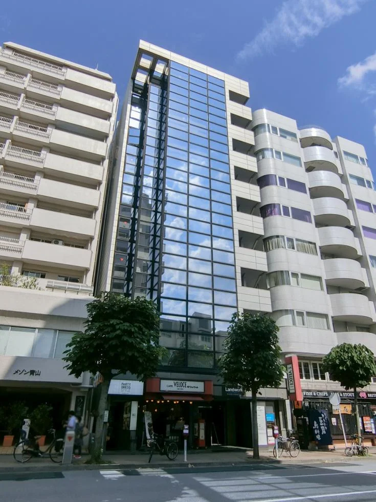 Landwork青山ビル 2 オフィスビル外観 1