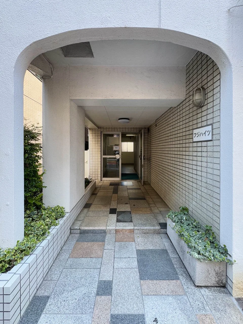 フジハイツ 4 ビルエントランス 5