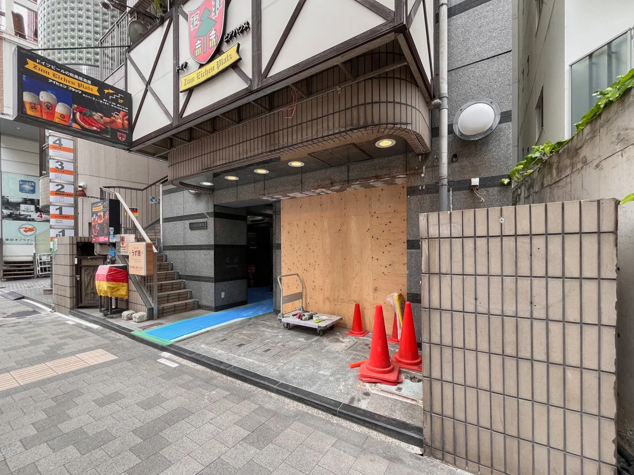 赤坂通り50番ビル 3 ビルエントランス 3