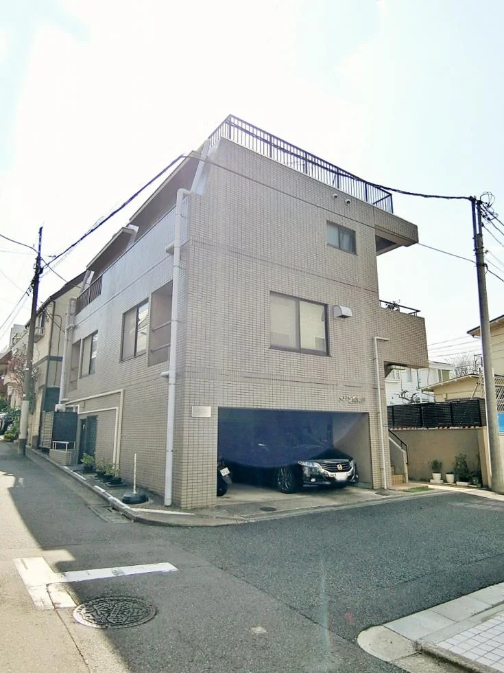 メゾン南青山 2 外観 1