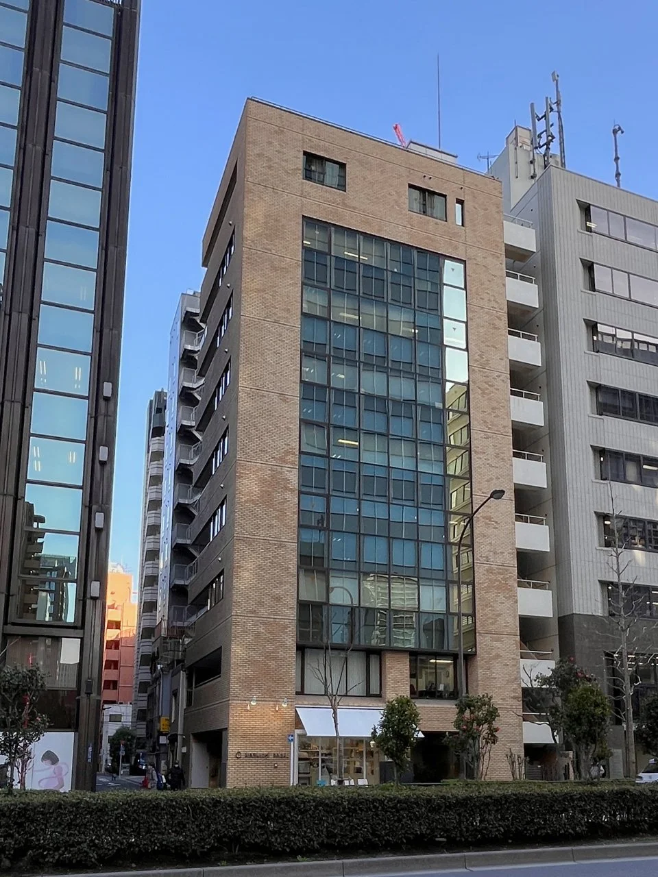 片山ビル 7 オフィスビル外観 1