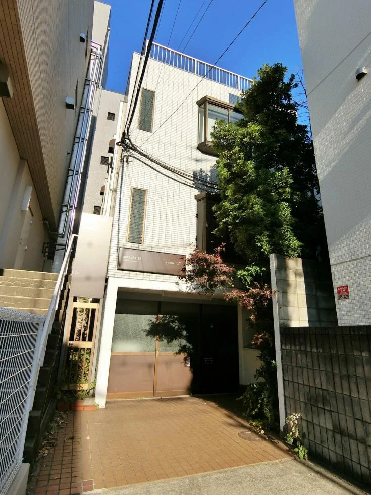 青山フレックス 2階から3階 外観 1