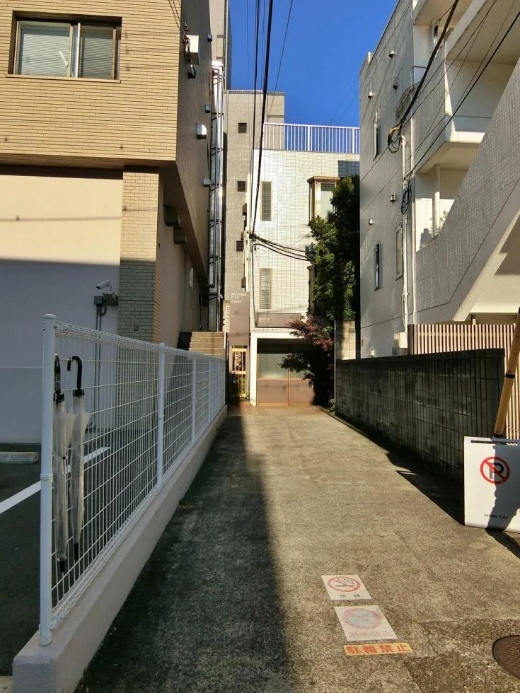 青山フレックス 2階から3階 外観 2