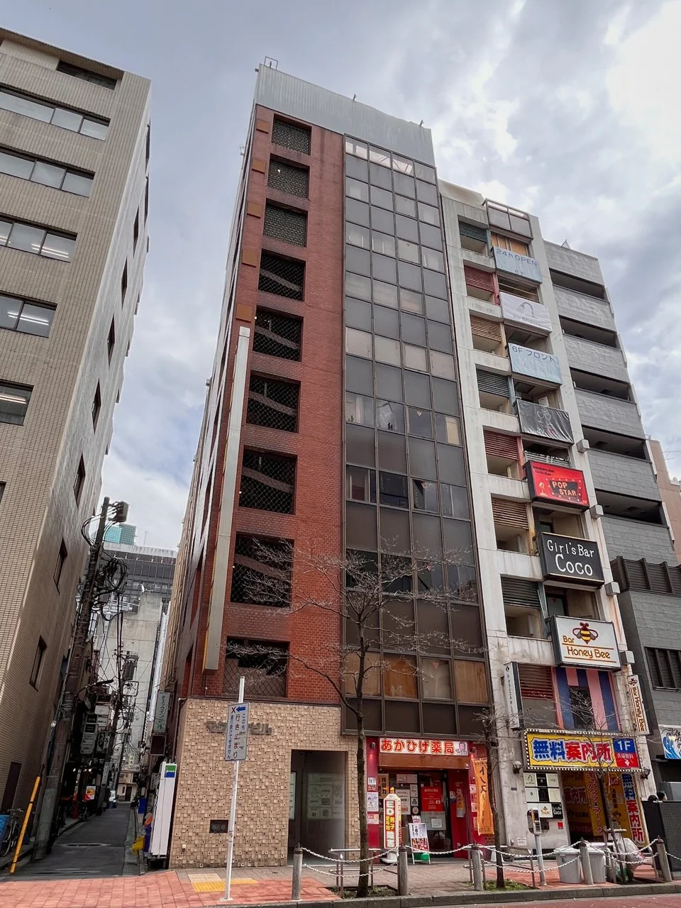 マクゲンビル 6 オフィスビル外観 1