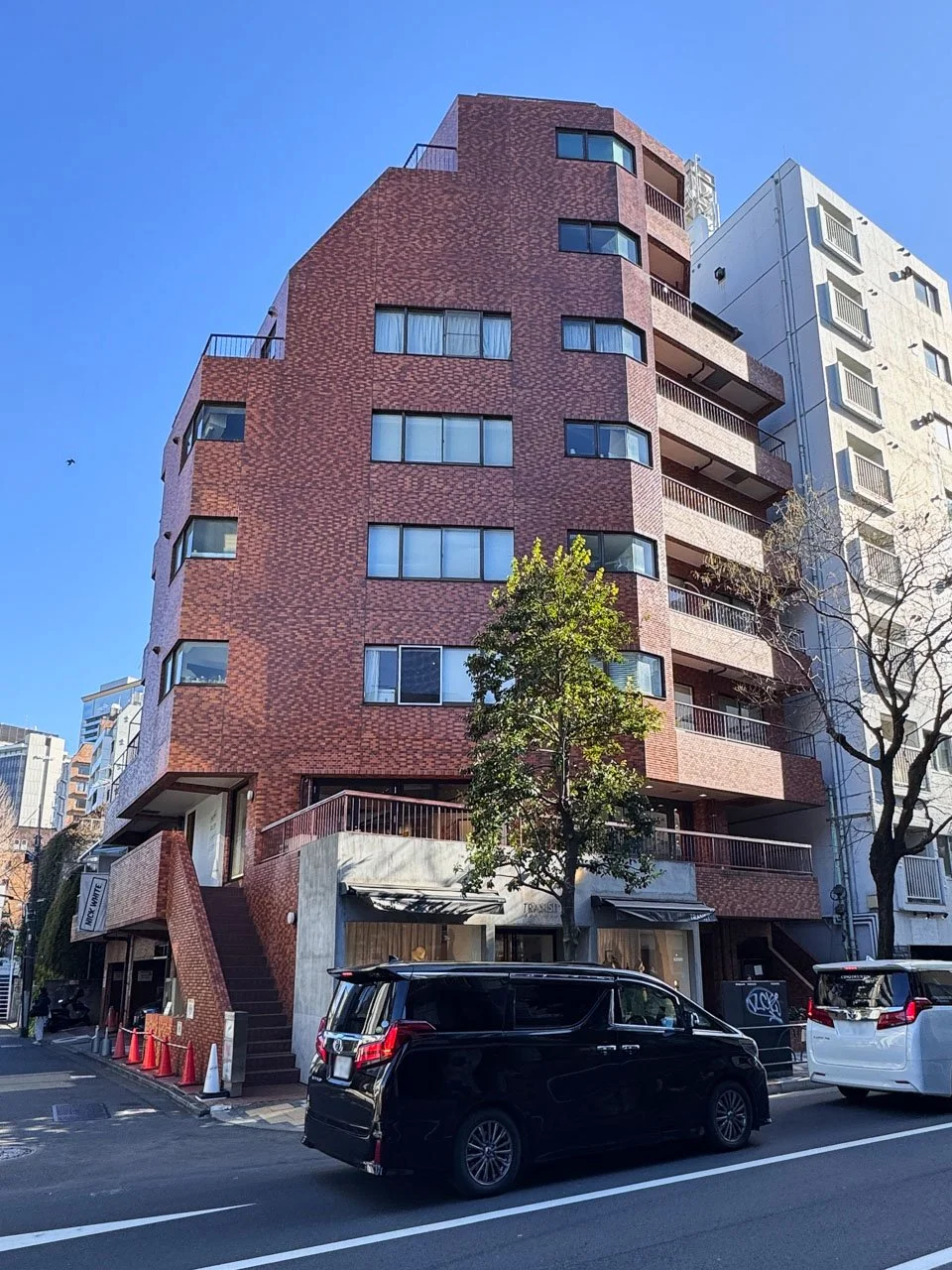 サントロペ南青山ビル 4 外観 1