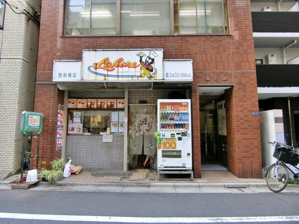 関ビル 3 エントランス 3