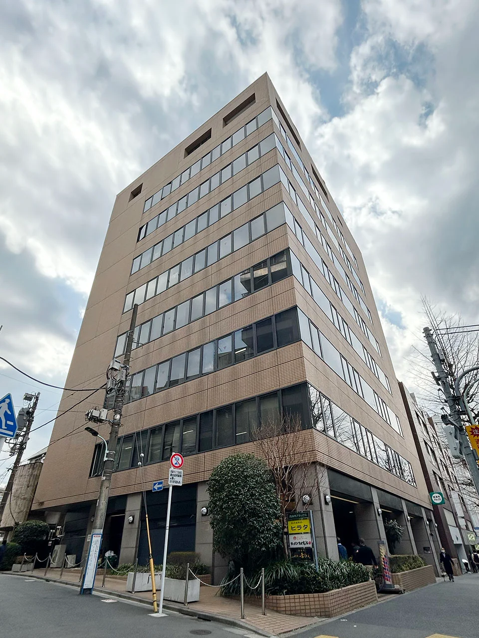 西麻布アネックスビル 2 オフィスビル外観 1