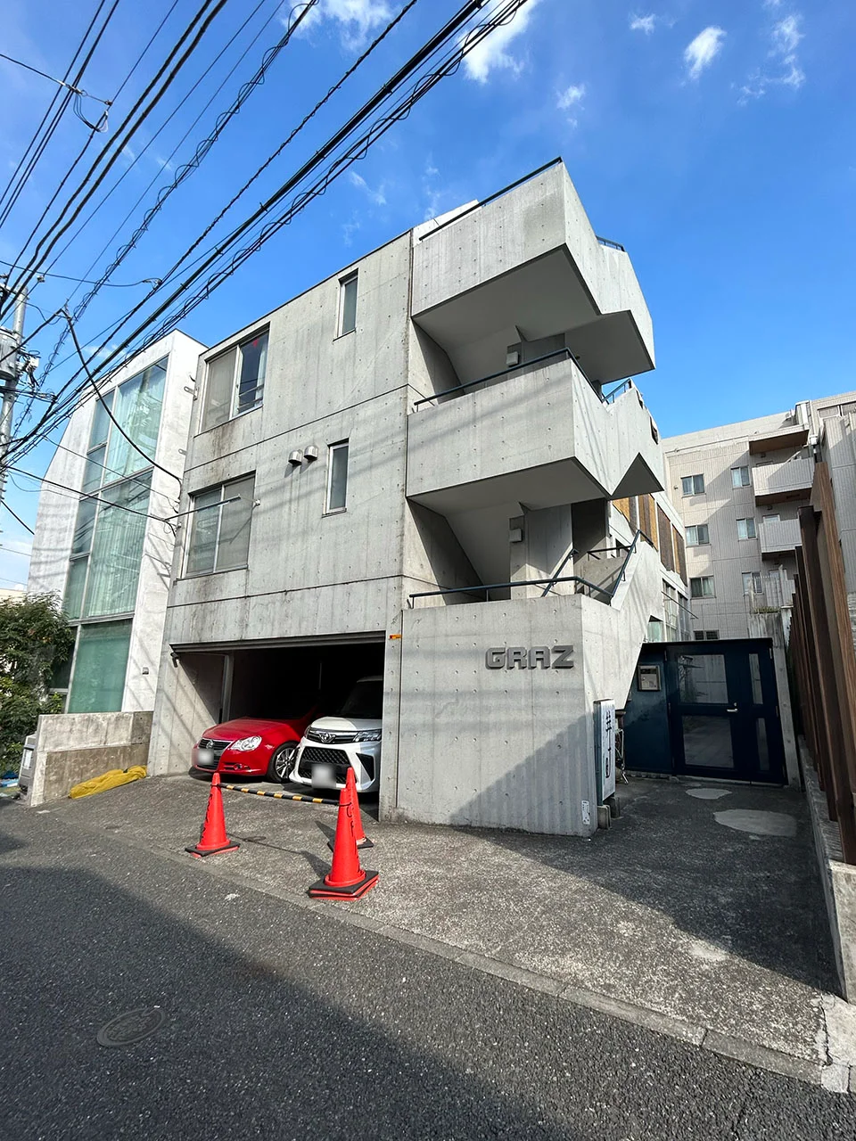 グラーツ西麻布ビル 1階・2階メゾネット 外観 1
