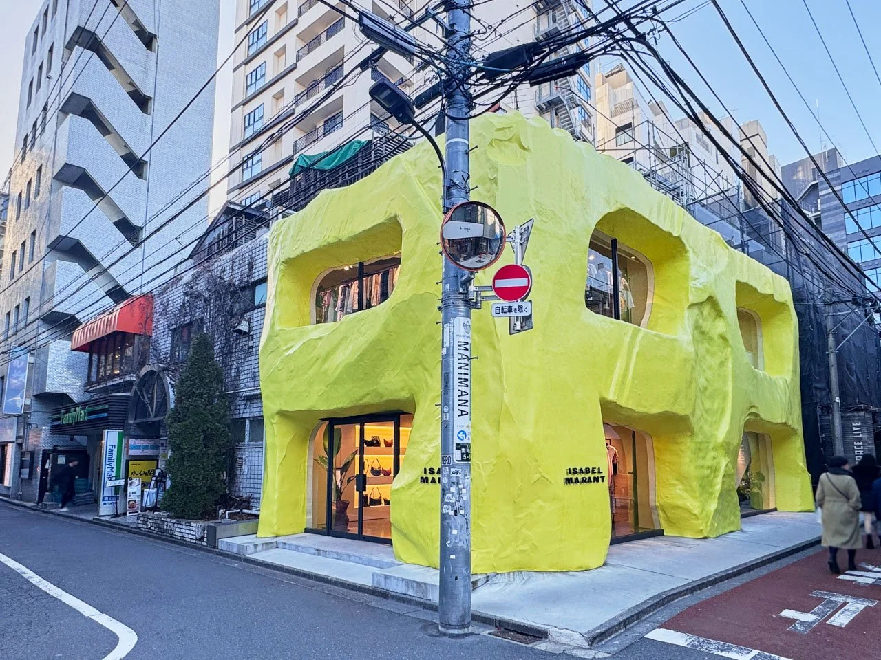 青山五番館ビル 1階・2階一括貸し 外観 2