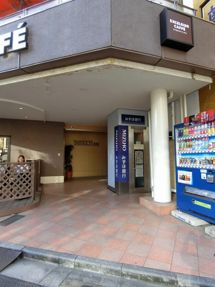 山内ビル 6 エントランス 3