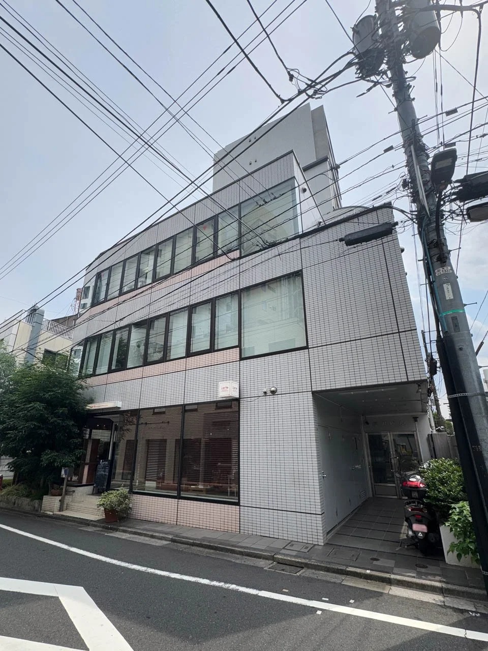荒川ビル 3 オフィスビル外観 1