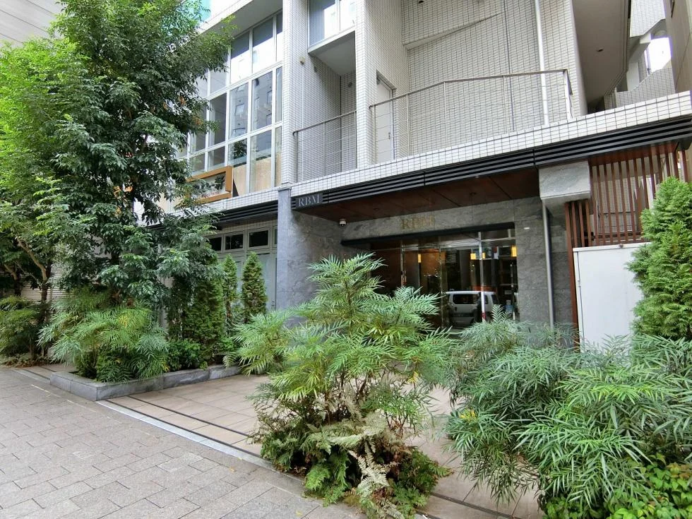 赤坂レジデンス壱番館 1階2階セット エントランス 3