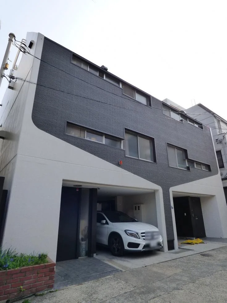 南麻布3丁目タウンハウス B1階から4階1棟貸し 外観 2