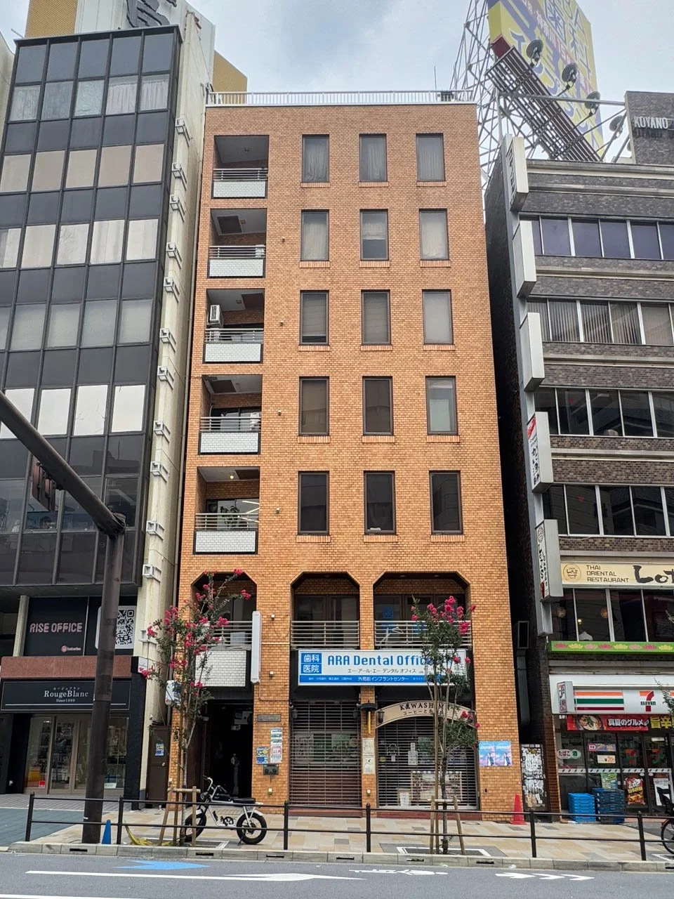 川志満ビル 3 外観 1