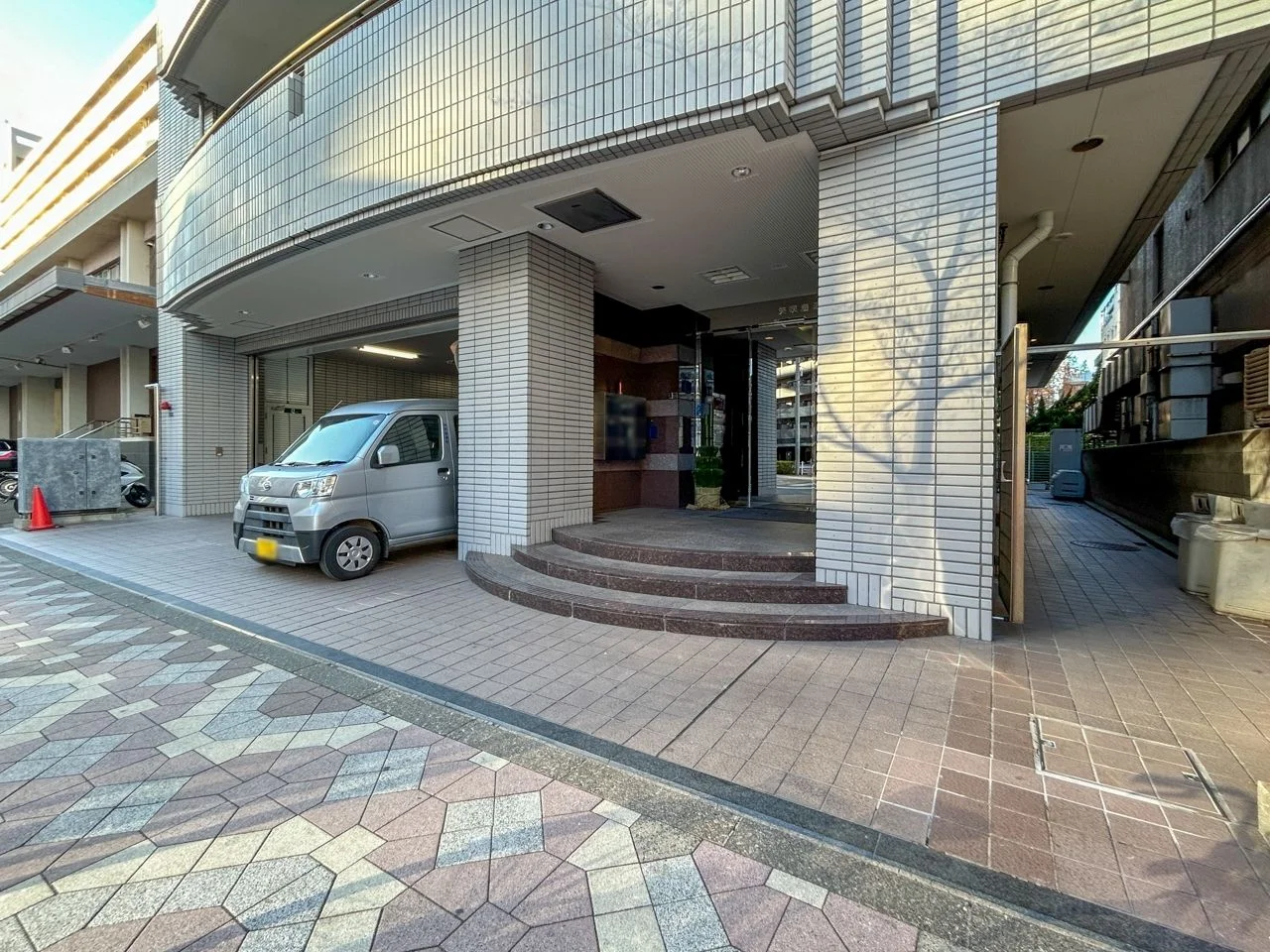 矢吹海運ビル 5 エントランス 3