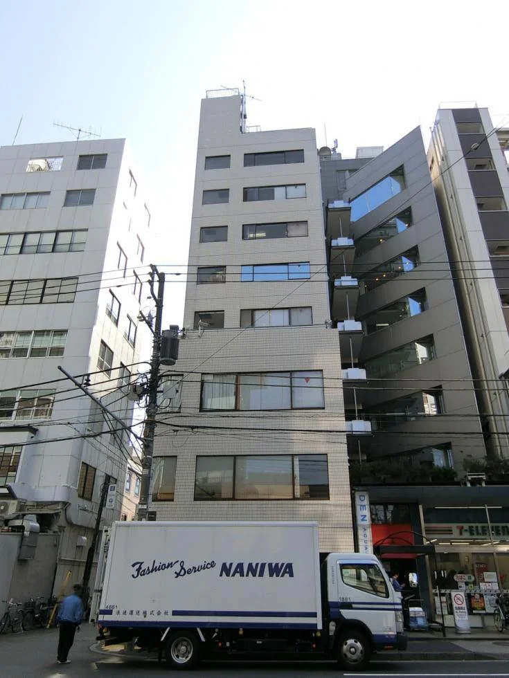 南青山池田ビル 8 オフィスビル外観 2