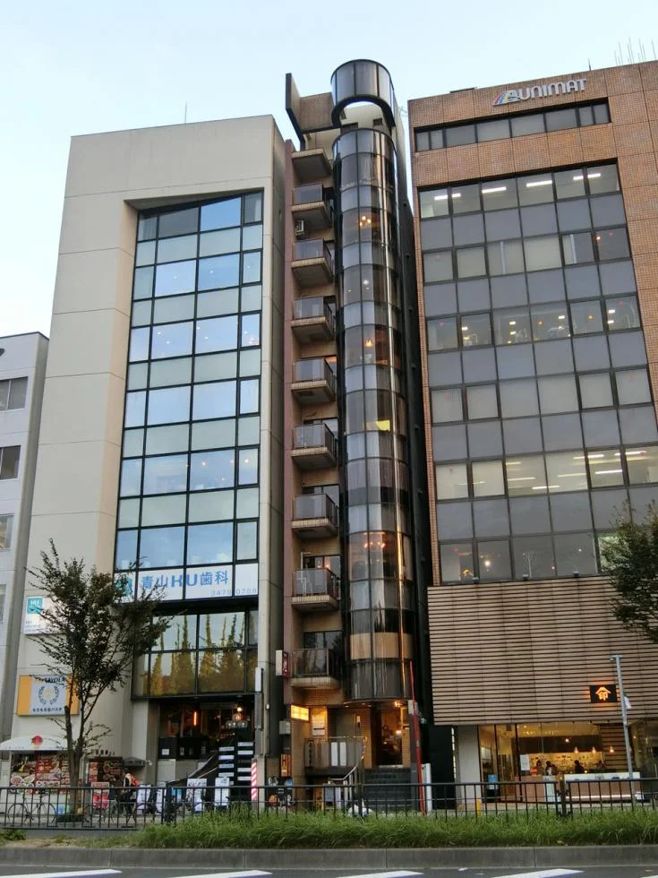 南青山2丁目ビル 8 オフィスビル外観 1