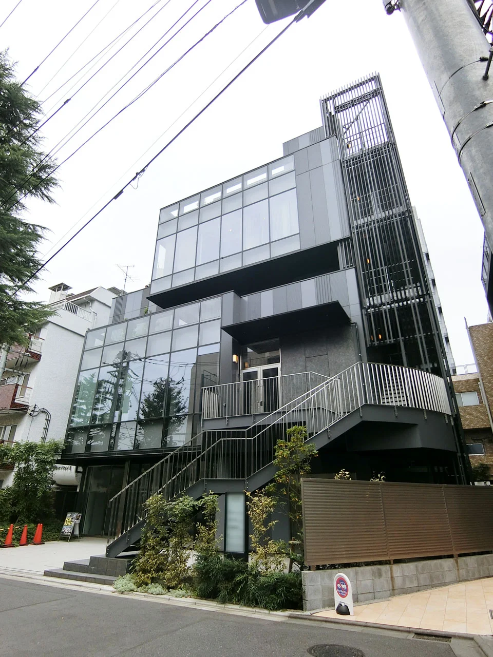 VORT南青山Ⅲ 3階4階5階セット 外観 1