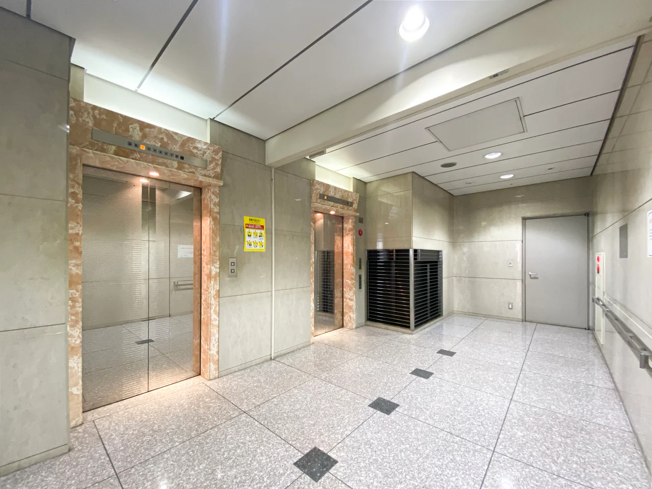 ラピロス六本木ビル 3 共有部 9