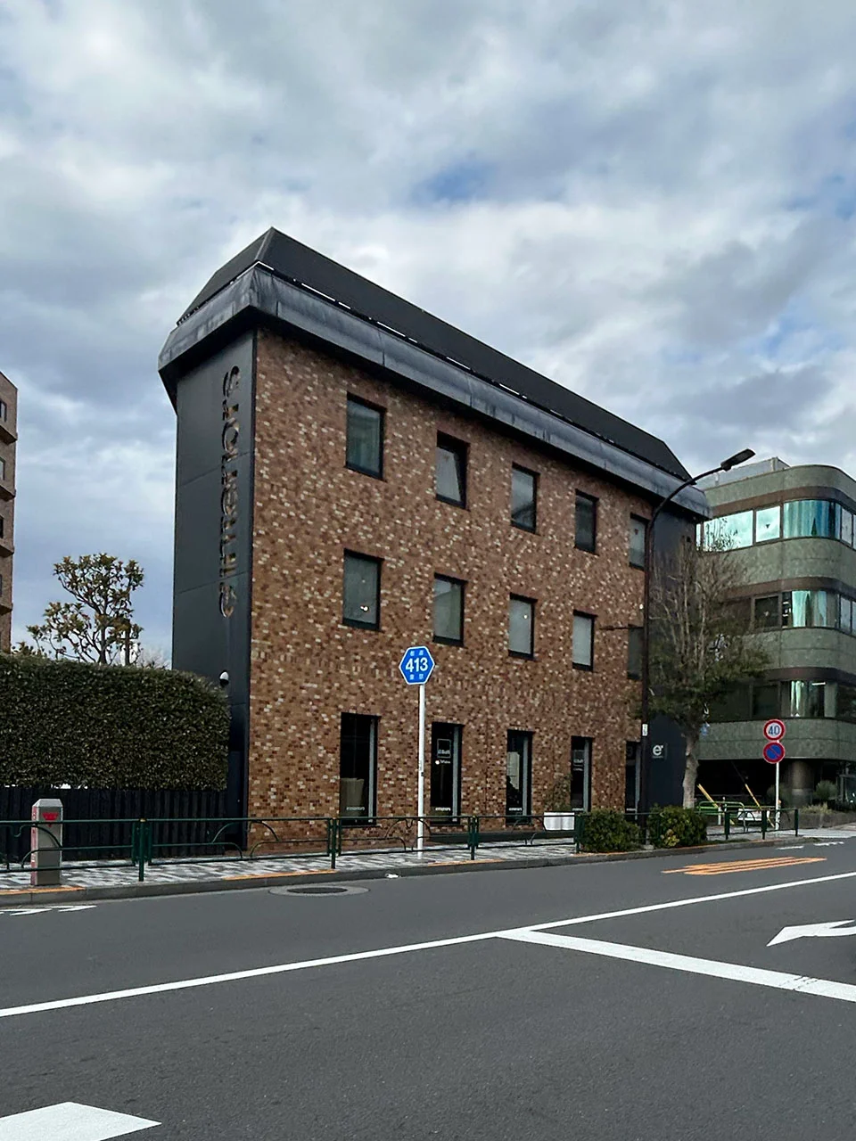 王子不動産青山ビル 一棟貸し 外観 1