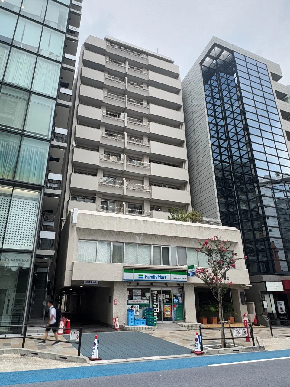 メゾン青山ビル 4 オフィスビル外観 2