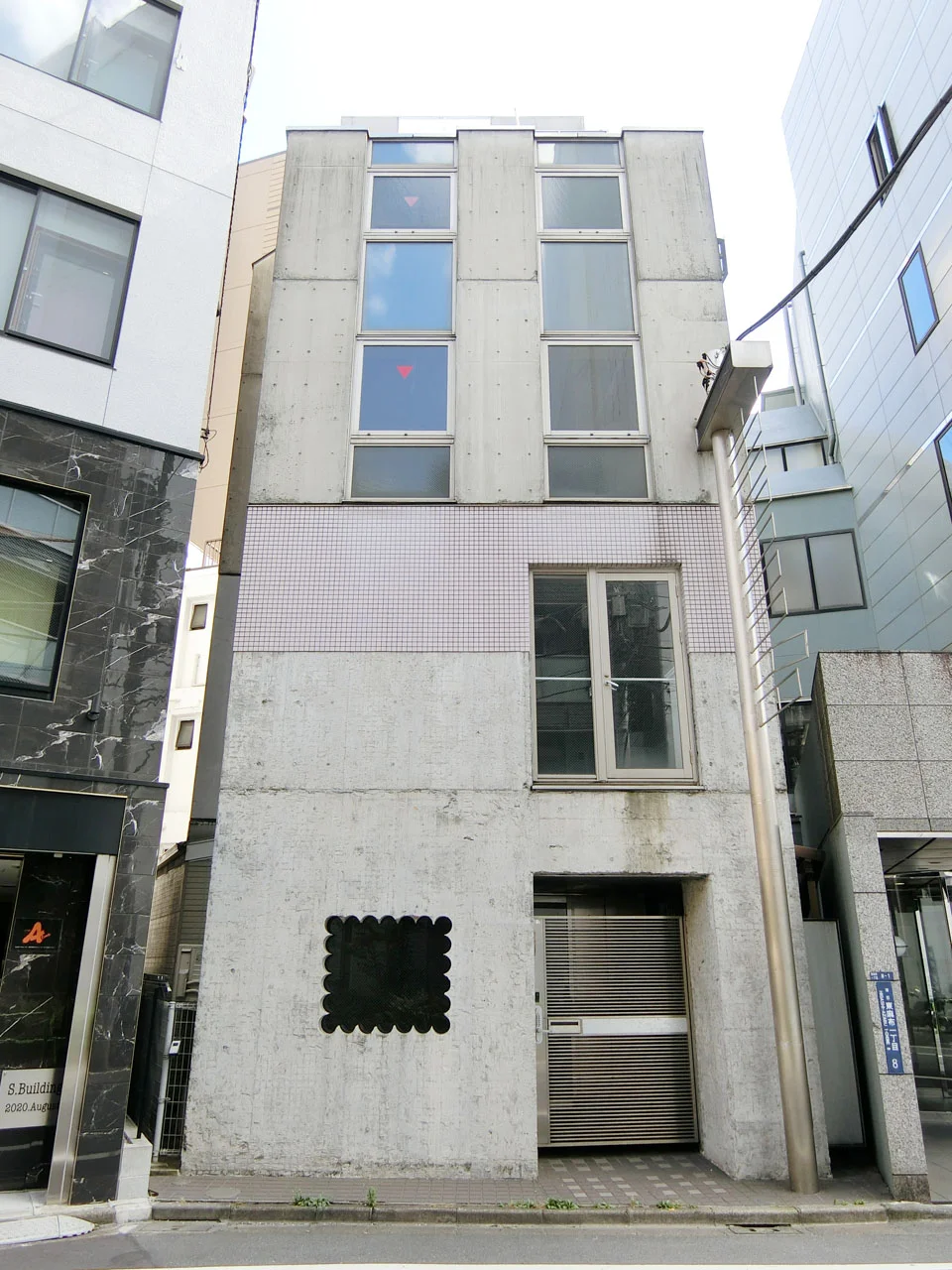 東麻布1丁目ビル 一棟貸し 外観 1