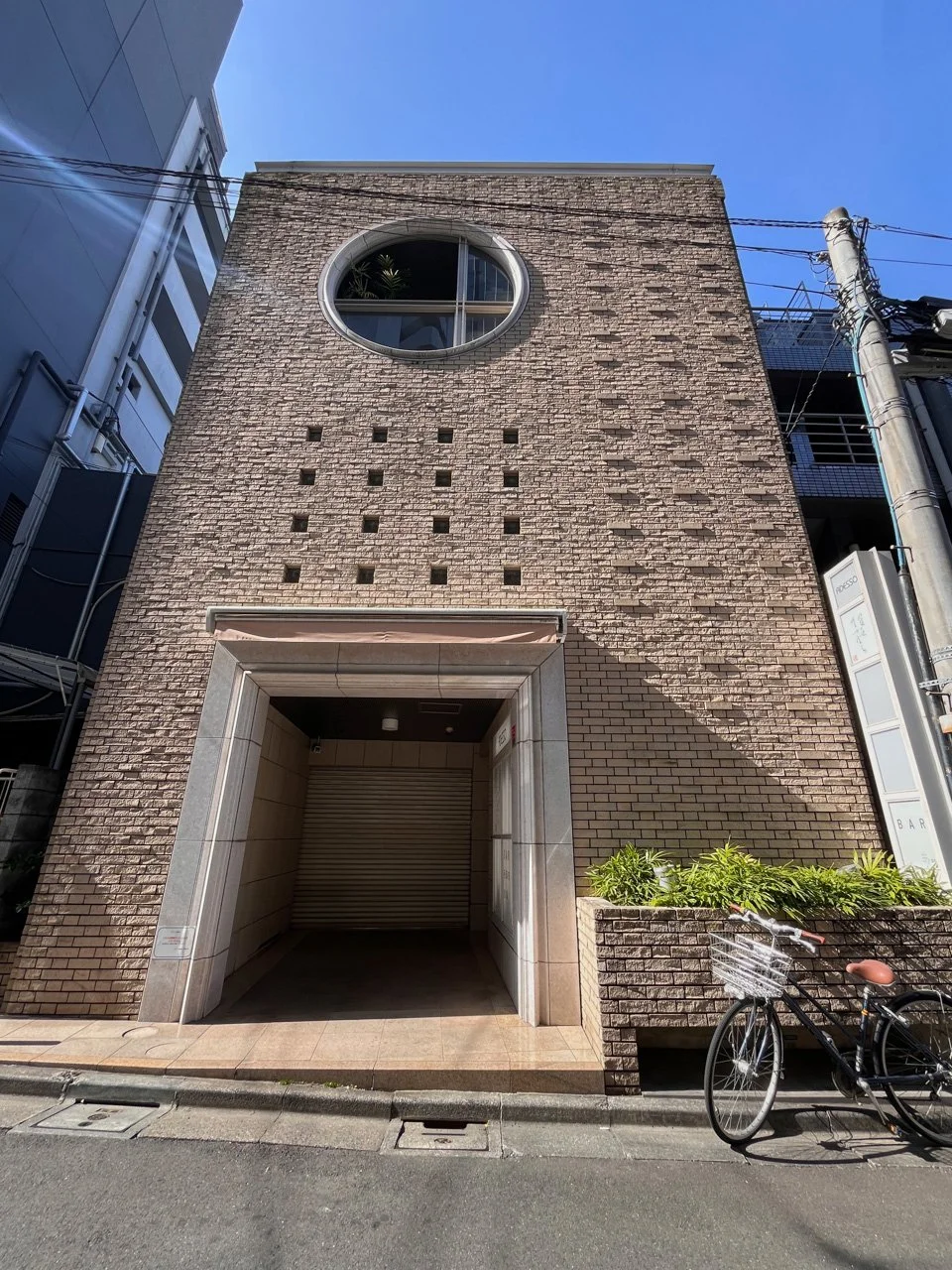 アデッソ西麻布 2 オフィスビル外観 1