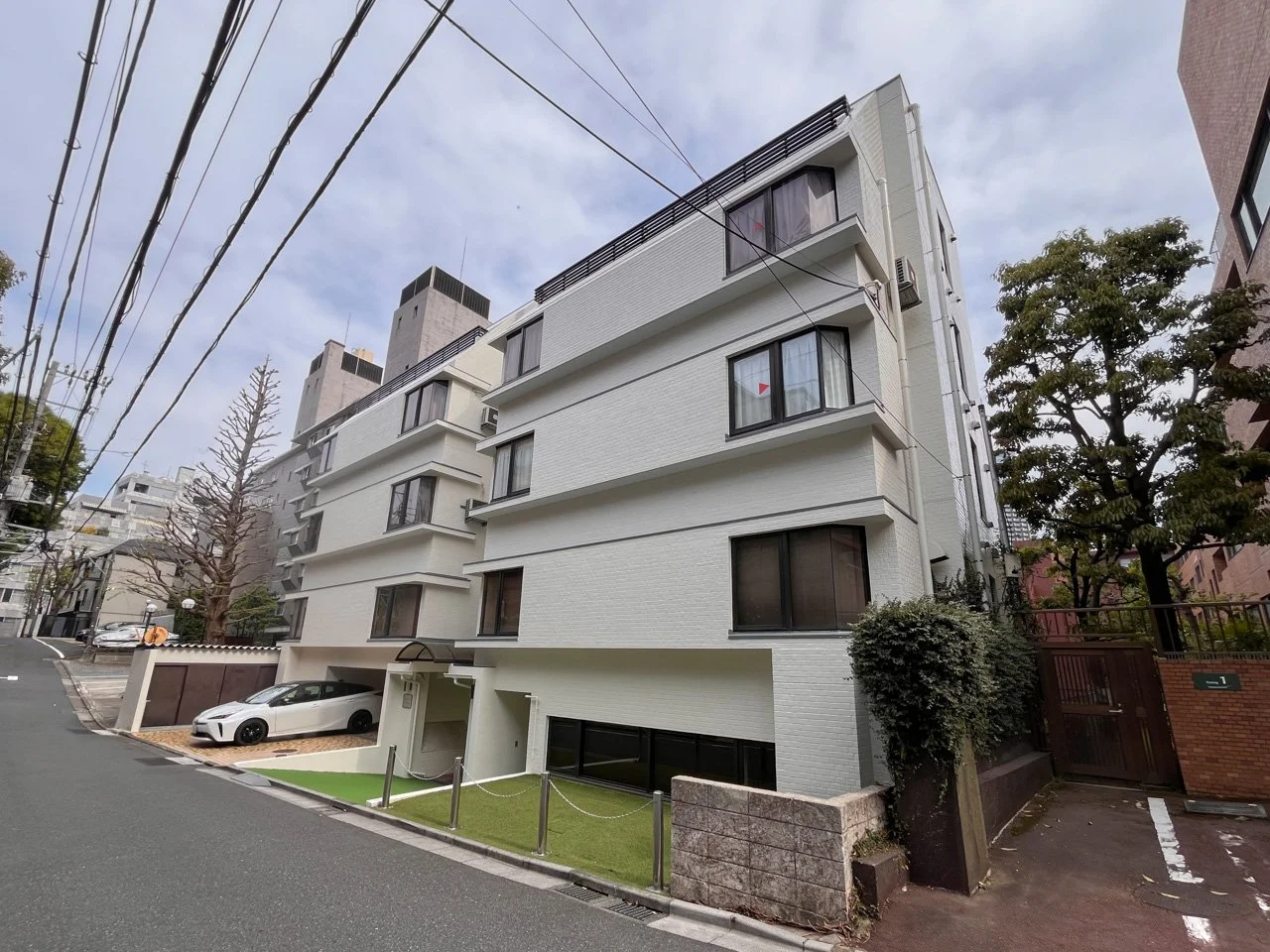 ロータス青山 3 外観 2