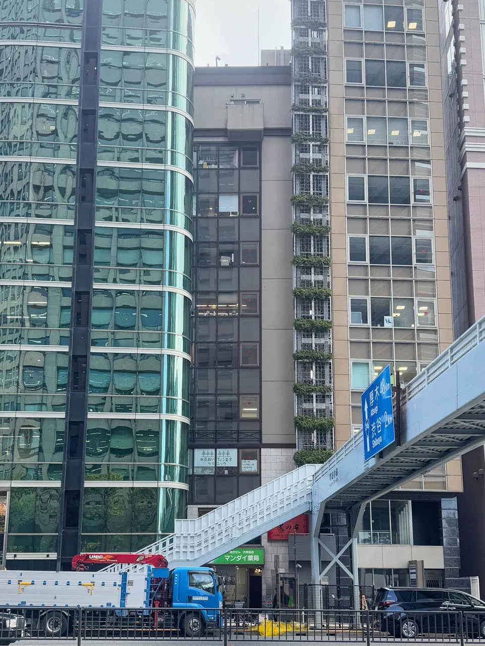 川上ビル 3 オフィスビル外観 2
