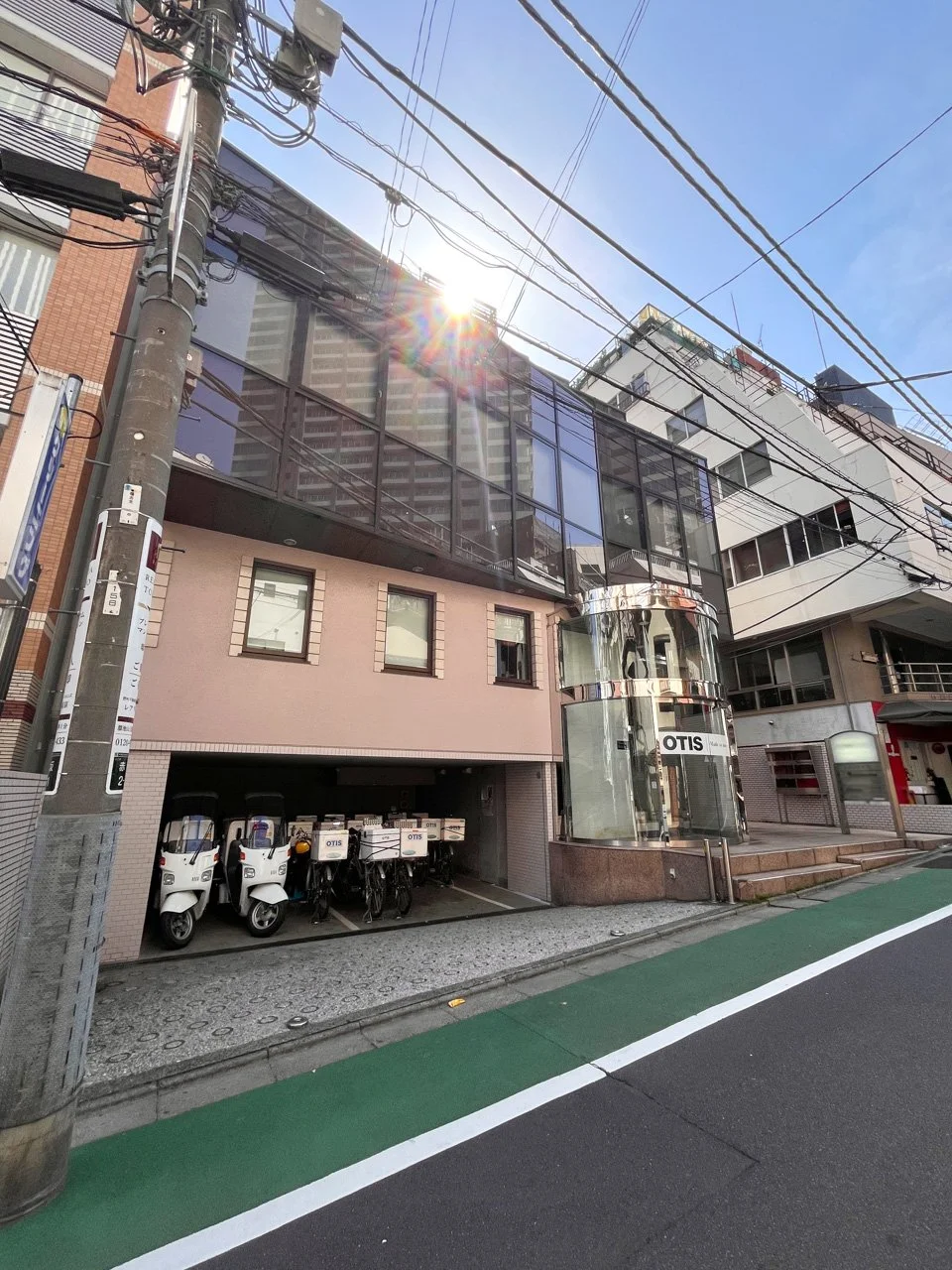 レドンドビル 3 オフィスビル外観 1