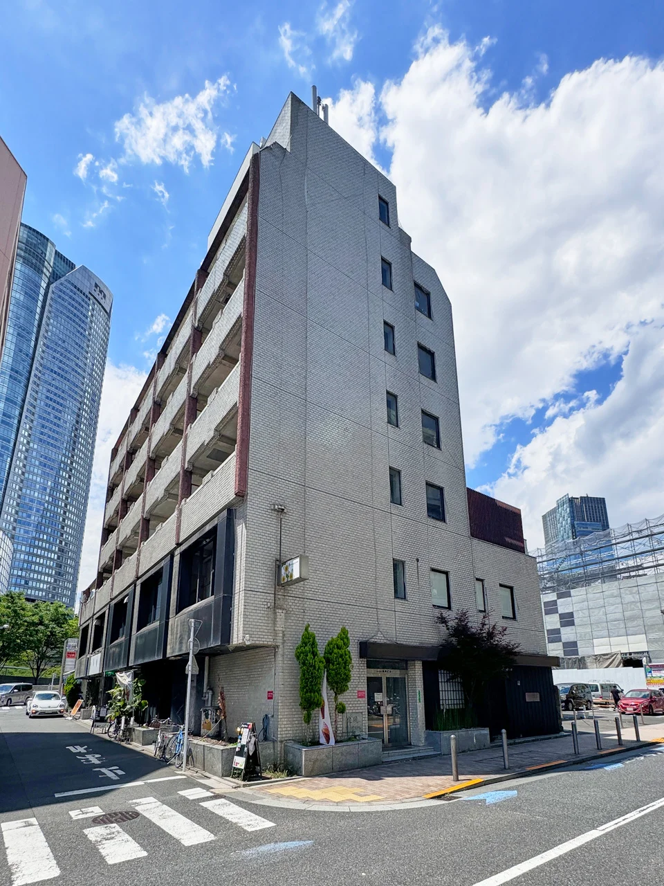 真興ビル(SK六本木ハイム) 3 外観 1