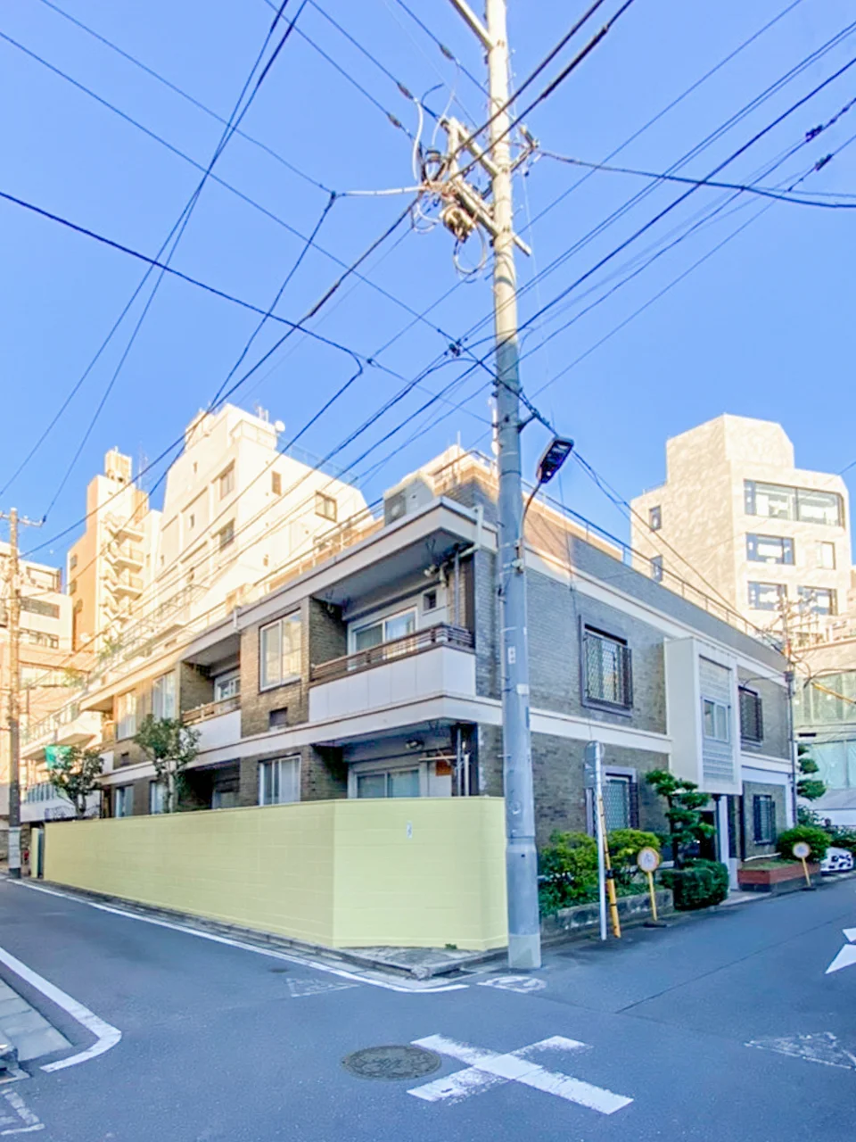南青山エービービル 1 外観 2