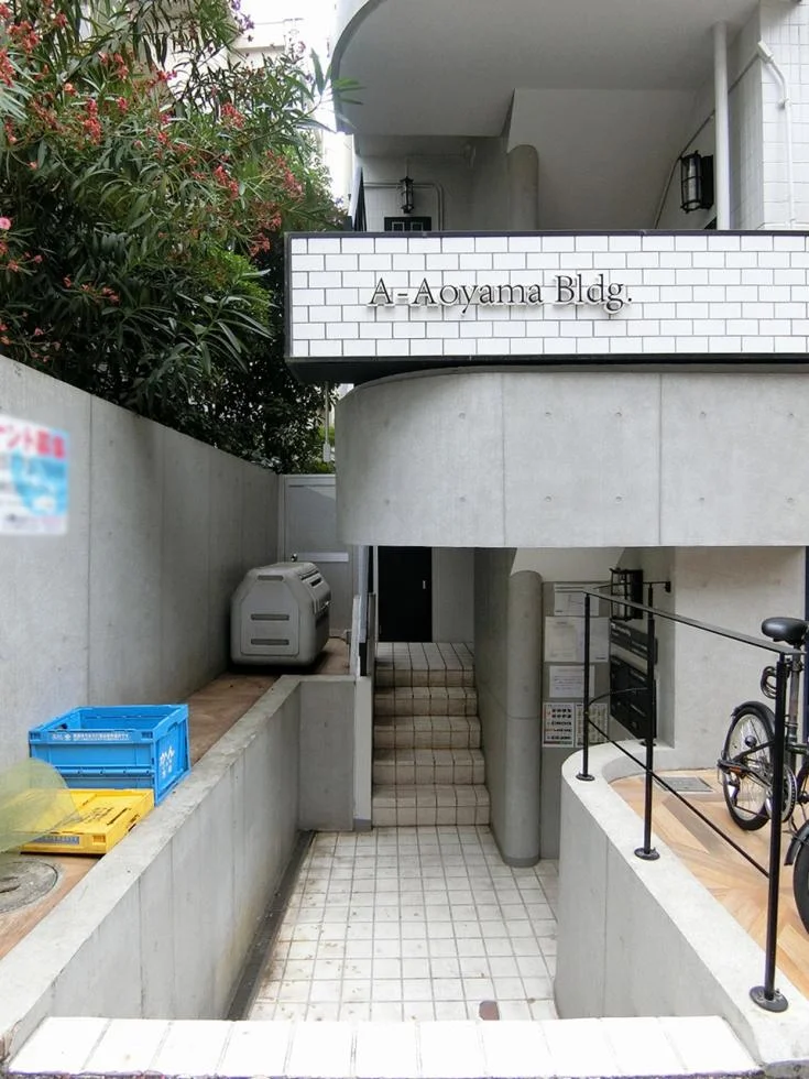 A青山ビル 3 エントランス 3