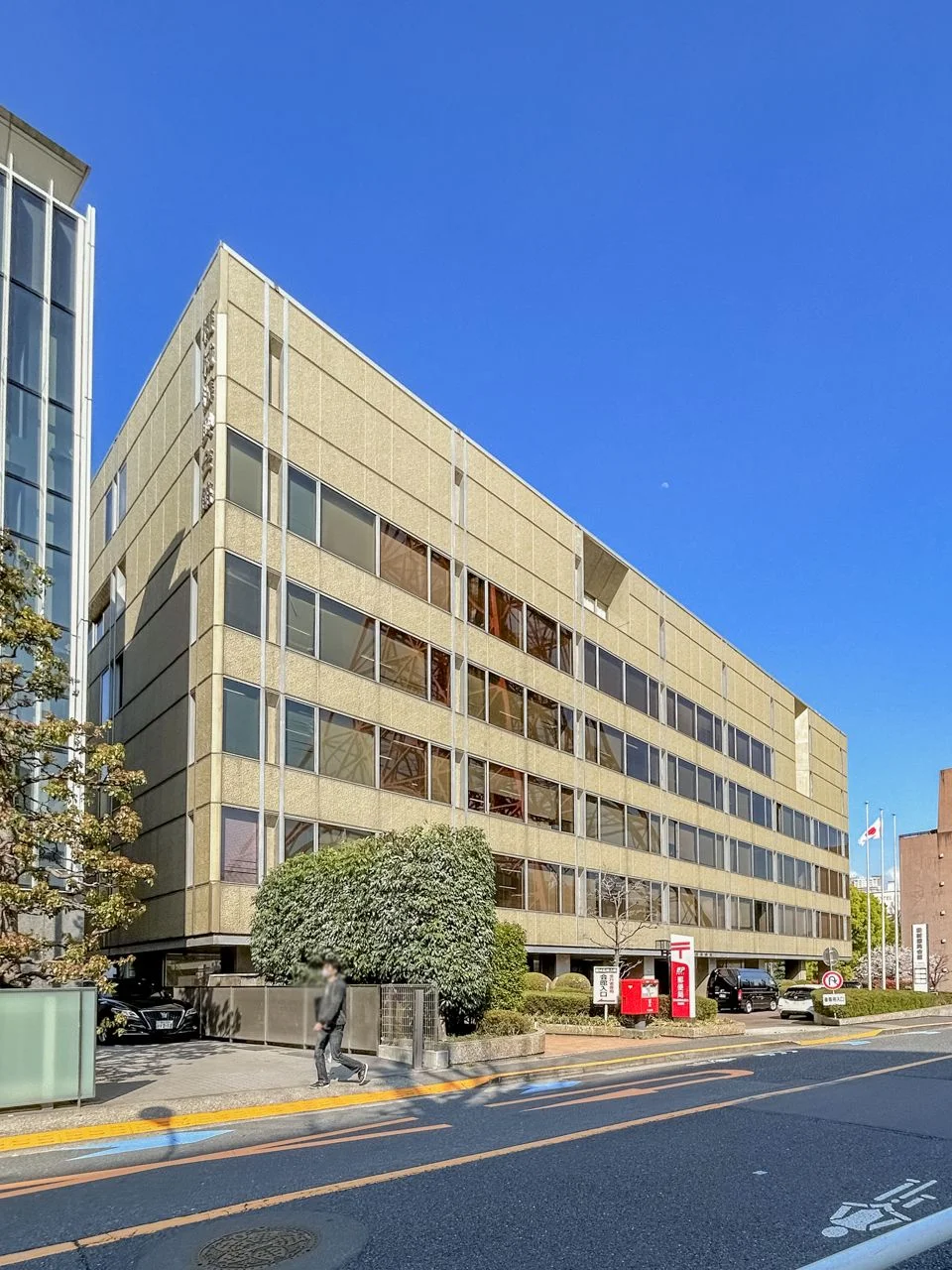 機械振興会館本館