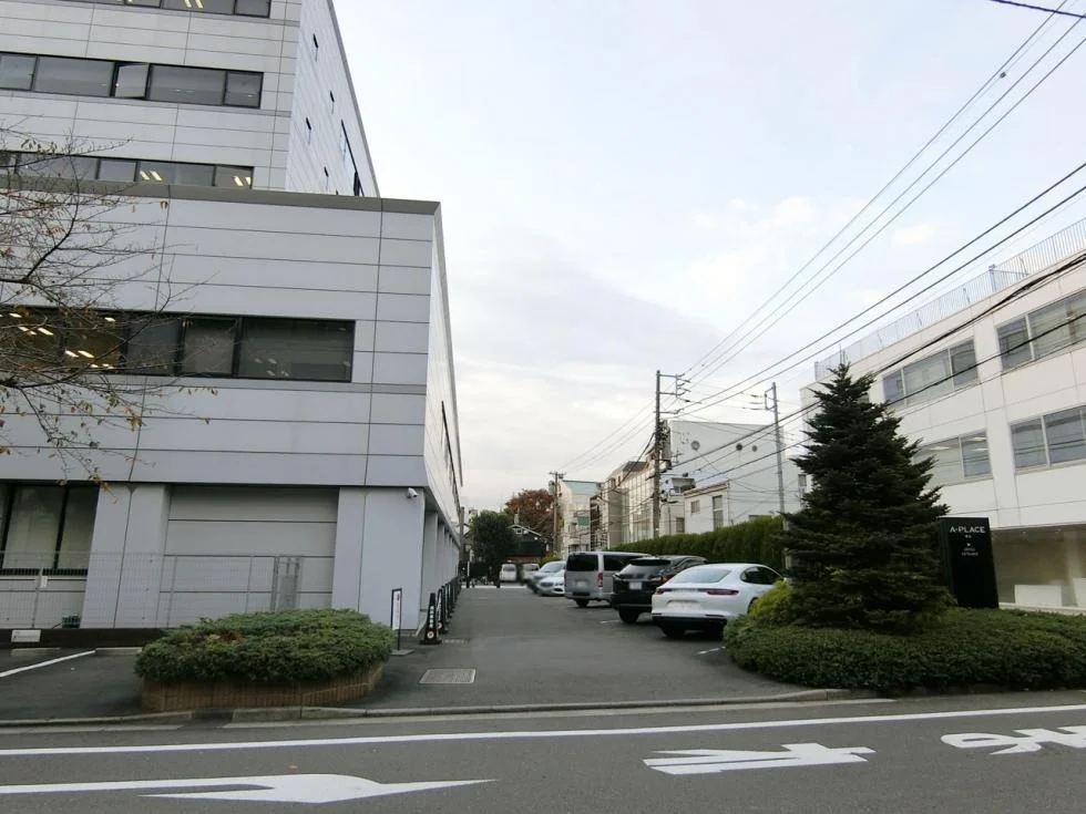 A-PLACE青山 1 オフィスビル外観 4
