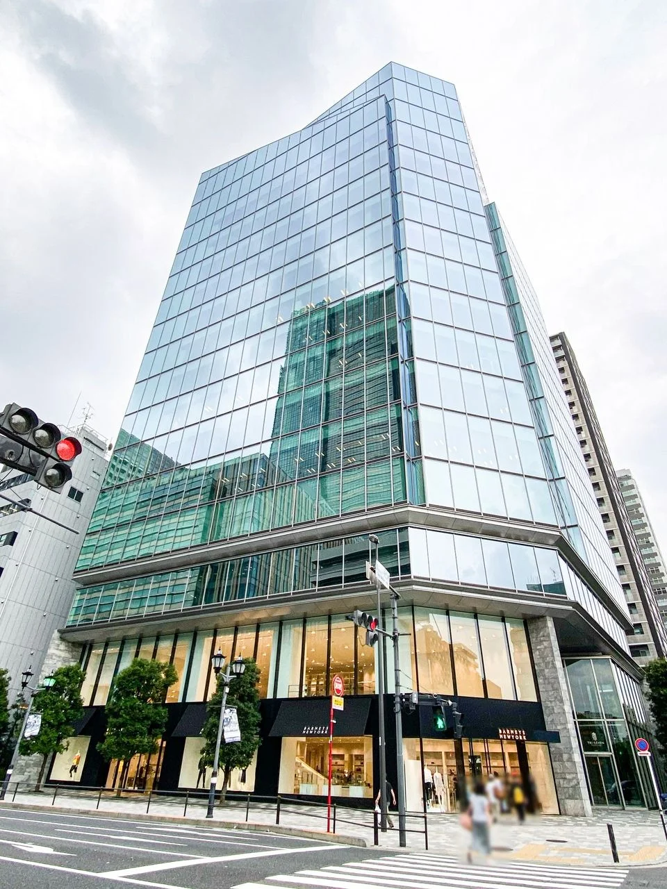 TRI SEVEN ROPPONGI 7 オフィスビル外観 1