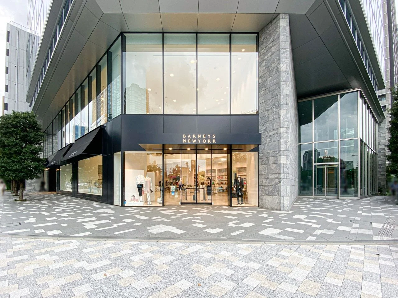 TRI SEVEN ROPPONGI 7 オフィスビル外観 5